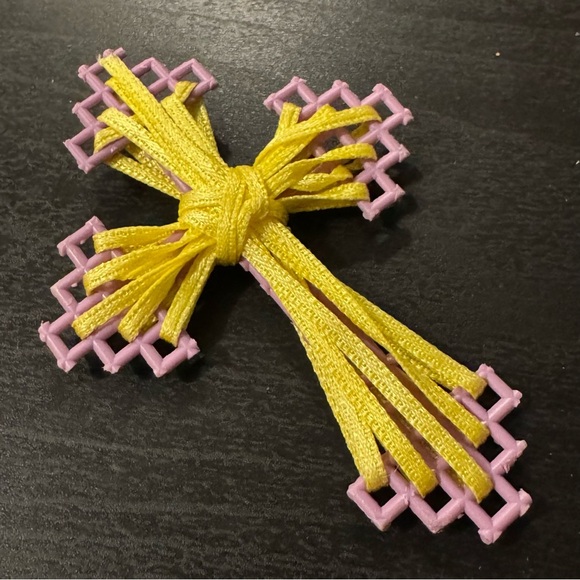 🎁 Free with Purchase ~ Woven Cross Decor / Crucifix / Bookmark - Picture 1 of 2